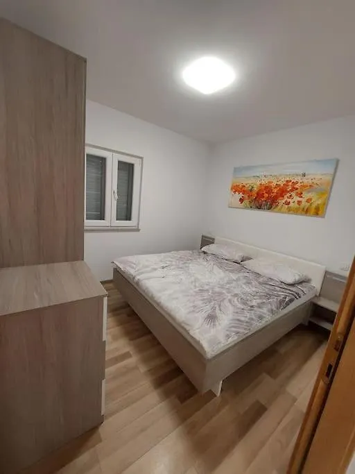 Lovely Seaside Flat Privlaka